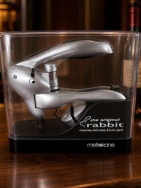 Metro Rabbit Corkscrew with Silver and Black Handles